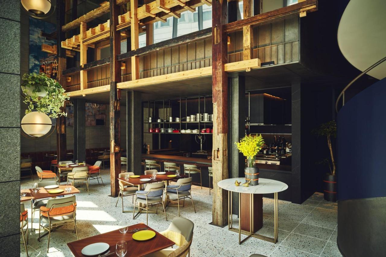 Voco Osaka Central By Ihg Exterior foto